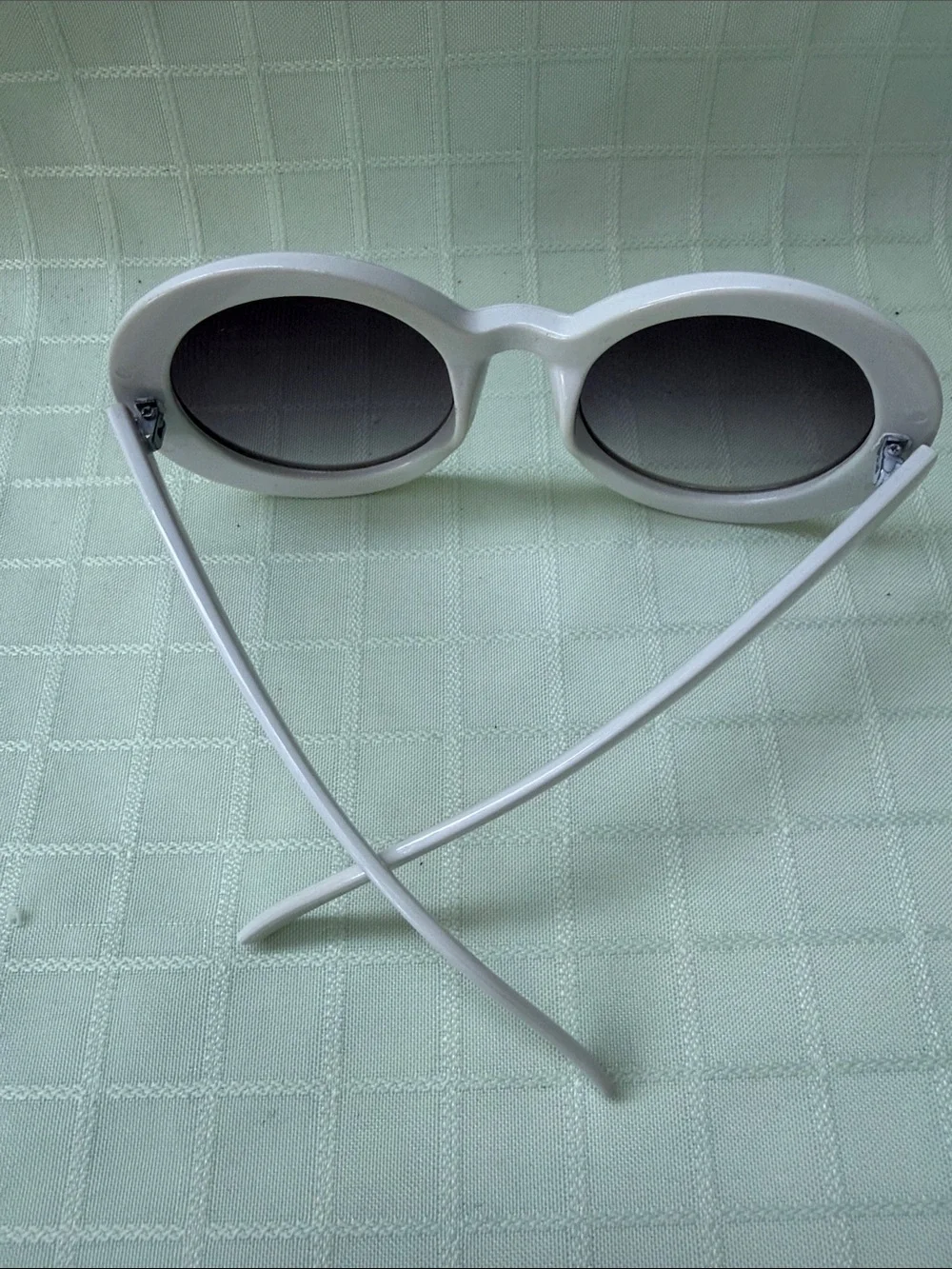 Vintage White Round Frame Sunglasses - White